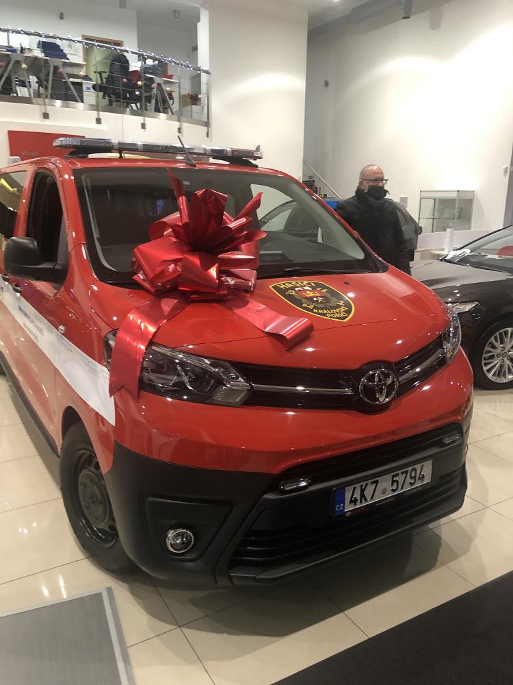 Nový automobil pro JSDH v Královském Poříčí