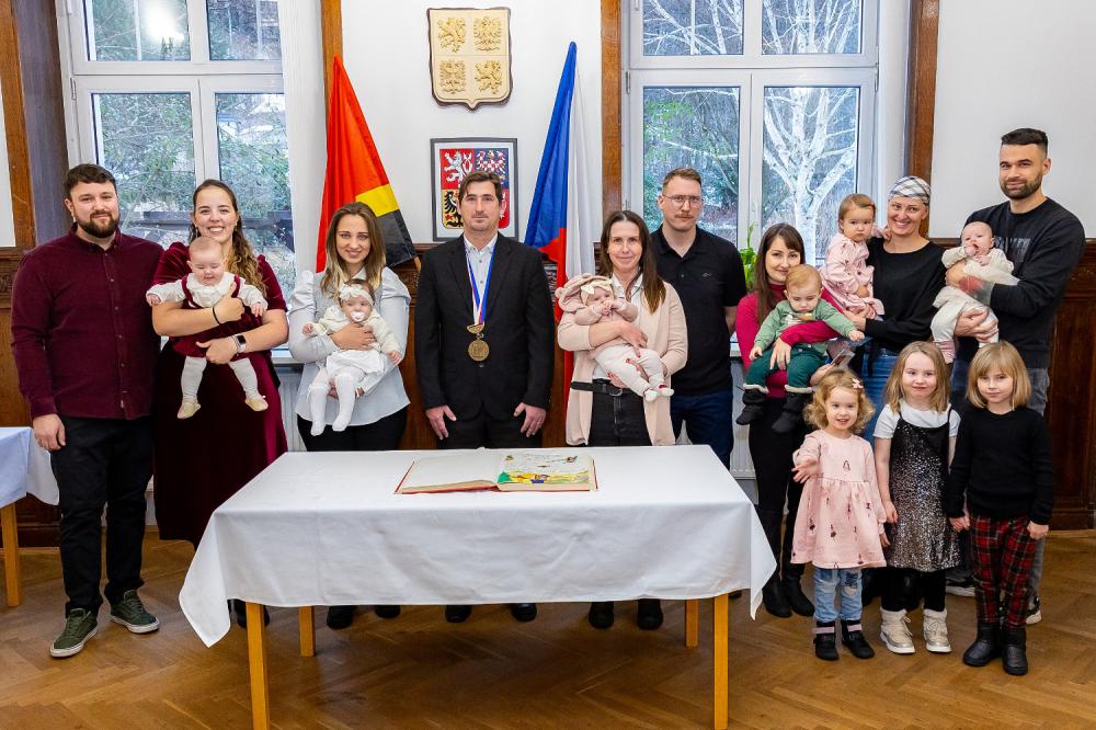 Noví občánci naší obce s rodinami
